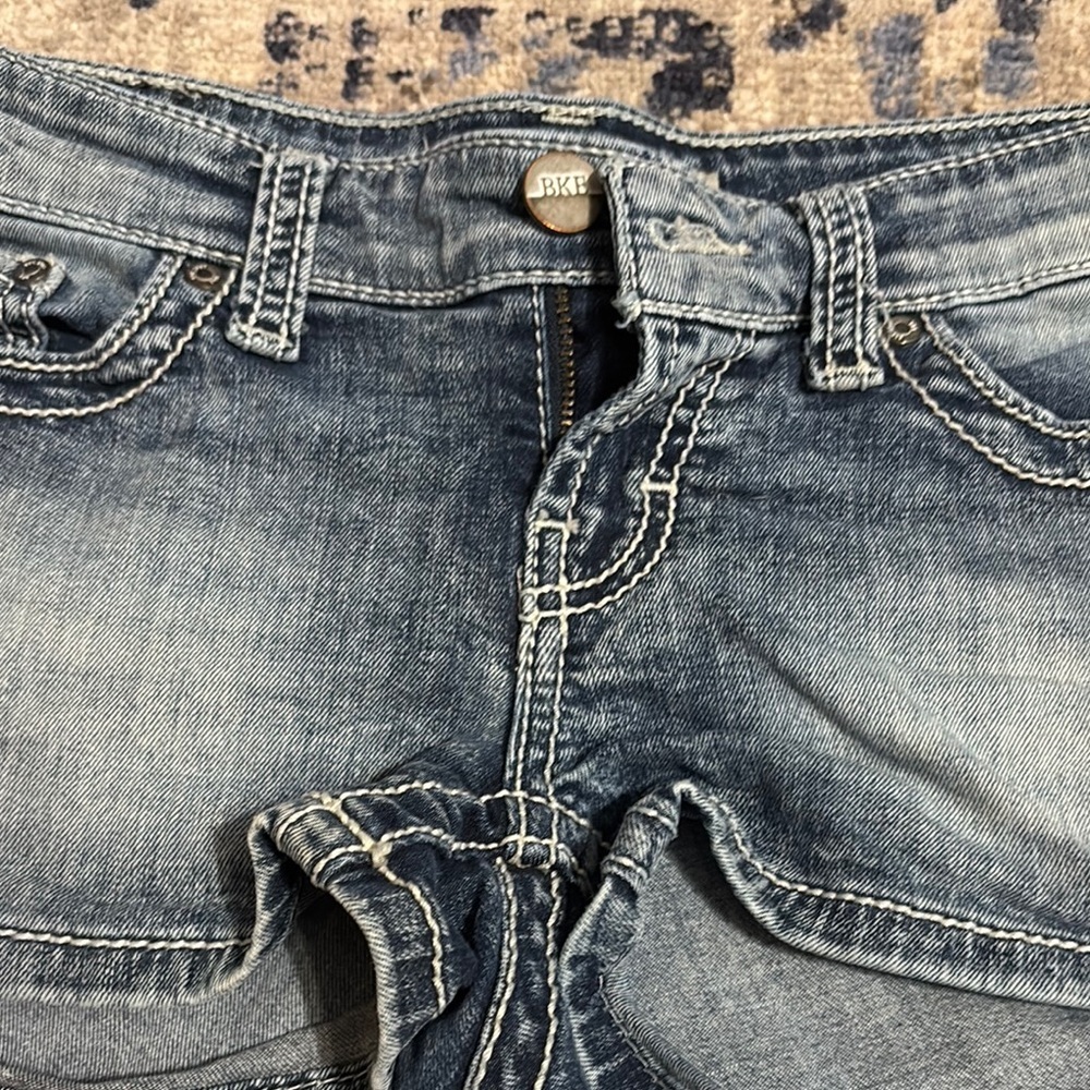BKE Blue Jean Shorts Vintage Distressed Style - Picture 6 of 10